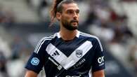 Carroll, 35, keen to keep playing for Bordeaux on £750 a week until he's 40