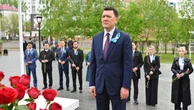 Ерлан Карин возложил цветы к памятнику Талгату Бегельдинову (фото)