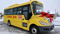 Токаев подарил автобус центру настольного тенниса в Усть-Каменогорске