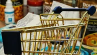Одежда, алкоголь и здравоохранение: что сильнее всего дорожает в Казахстане