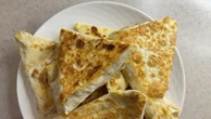 Треугольники из лаваша с сыром и курицей: пошаговый рецепт