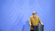 Меркель вручено официальное уведомление об окончании ее полномочий (видео)