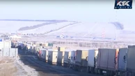 Многокилометровую очередь из фур сняли на видео на границе в ЗКО