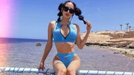 "Барби": Алтынай Жолдыбаева вновь подразнила "уятменов" озорным снимком в купальнике (фото)