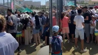 Столпотворение у аквапарка сняли на видео в Актау