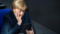 Франция и Германия призвали ответить США и Данию за шпионскую слежку за Меркель