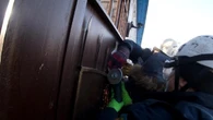 Ребенок насквозь проткнул руку штырем в Кокшетау