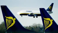 Самолет Ryanair вновь экстренно посадили, но уже в Берлине