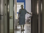 Dwa lata po zakażeniu COVID-19 u hospitalizowanych wciąż pojawiają się te objawy