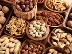 To najzdrowsza przekąska dla serca. Ile orzechów dziennie można zjeść?