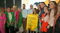 Sondaż parlamentarny po wyborach. Lider silny, ale jego sojusznik słabnie