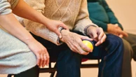 Jakie objawy daje choroba Alzheimera? Takie zachowania to sygnał, że coś się dzieje