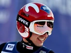 Kamil Stoch wreszcie z uśmiechem na ustach. Mówi, co zmienił w swoich skokach