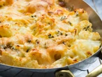 Szybka zapiekanka z kalafiora. Ten dodatek cię zaskoczy