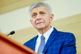 Marek Belka komentuje uchwałę anty-LGBT z Małopolski. „Podróże w czasie do tanich nie należą”