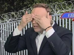 „Show” Mastalerka. Zwrócił się prosto do kamery, żartował z Kaczyńskiego