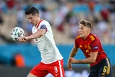 Robert Lewandowski strzela bramkę Hiszpanom! Mamy remis!