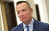 Brejza pytał premiera i Macierewicza o „zamach” w Smoleńsku, odpowiedzi nie ma. „Cyniczna i podła...
