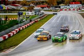 Maciej Manejkowski rozbija stawkę najlepszych samochodów na świecie na Autodrom Słomczyn