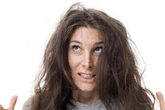 Veja 5 hábitos comuns que podem estar destruindo seu cabelo