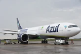 Ação da Azul desaba após prejuízo aumentar 5 vezes no 1º trimestre
