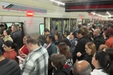 Linha 3-Vermelha do Metrô tem velocidade reduzida nesta segunda (2/6)