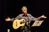 Caetano Veloso encerra o Festival Estilo Brasil com show histórico