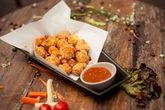 Nutricionista ensina receita de nuggets de frango saudáveis
