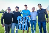 Grêmio anuncia renovação do zagueiro Kanneman até 2027. Confira