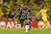 Com gol de Hulk, Atlético-MG abre vantagem em playoffs da Sula