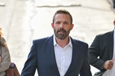 Ben Affleck se revolta após ter vida íntima e sexual exposta em livro