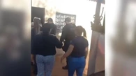 Vídeo. Crianças mantidas em cárcere pela mãe são resgatadas pela PM