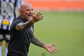 Sampaoli desembarca em BH para assumir comando do Atlético-MG; confira