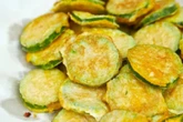 Low carb, esta abobrinha gratinada é saborosa e fácil de fazer; veja