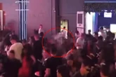 Vídeo: PM de GO abre fogo e deixa dois feridos em casa de show no DF