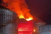 Incêndio de grandes proporções atinge fábrica de grãos no RS
