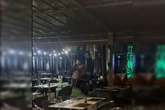 Vídeo: homens trocam socos dentro de restaurante no Pontão
