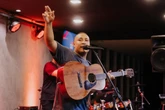 Abordagem foi por cheiro de maconha, diz PM que baleou cantor gospel