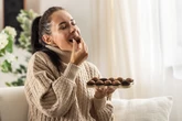 Como chá, chocolate e maçãs podem ajudar a reduzir pressão sanguínea