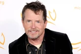 Michael J Fox anuncia fim da aposentadoria após luta contra Parkinson