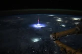 Astronauta da Nasa registra fenômeno luminoso raro; veja