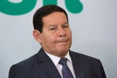 Mourão chama 8/1 de “baderna” e diz que “estava piscina” durante atos