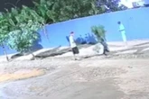 Vídeo: vândalos desligam energia e posto de saúde perde 5 mil vacinas