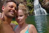 Vídeo: Marcela Tomaszewskil desabafa sobre ataques por namoro com Dado