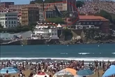 Vídeo: caça faz manobra arriscada e voa baixo durante show aéreo