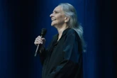 Angela Ro Ro apanhou da polícia por ser lésbica: “Homofóbicos”