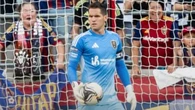 Ex-goleiro do Cruzeiro faz defesas milagrosas para time da MLS
