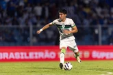 Jogador do América-MG e seleção boliviano é preso por injúria racial