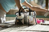 Segredo da beleza: 4 produtos que os experts não tiram do nécessaire