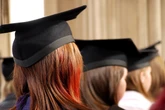 Faculdade particular deverá indenizar aluna que não conseguiu estágio